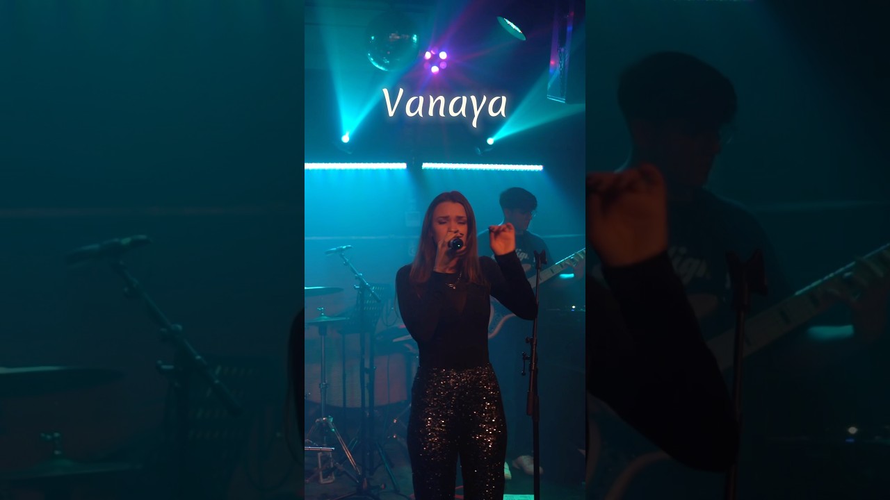 Erlebe Vanaya live 🩷 #music #live #concert #konzert #livemusic #singersongwriter