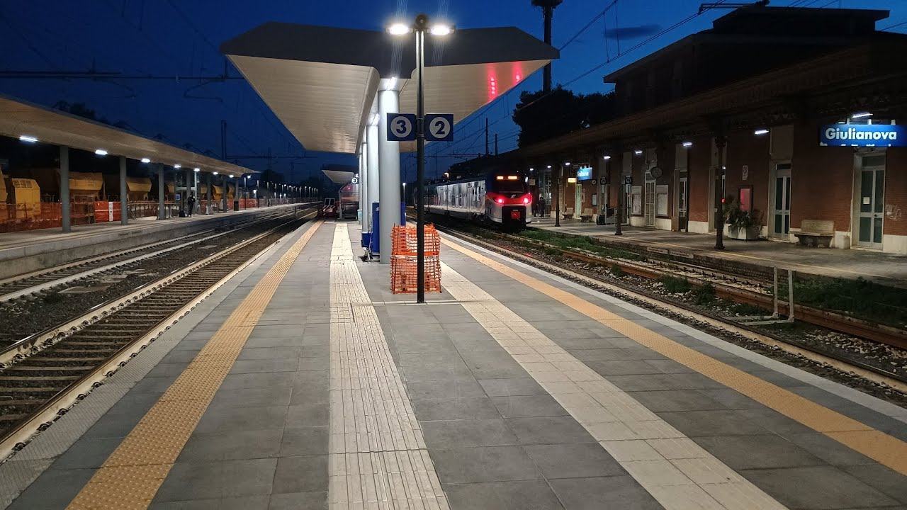 Treni serali d'inizio 2025 alla stazione di Giulianova