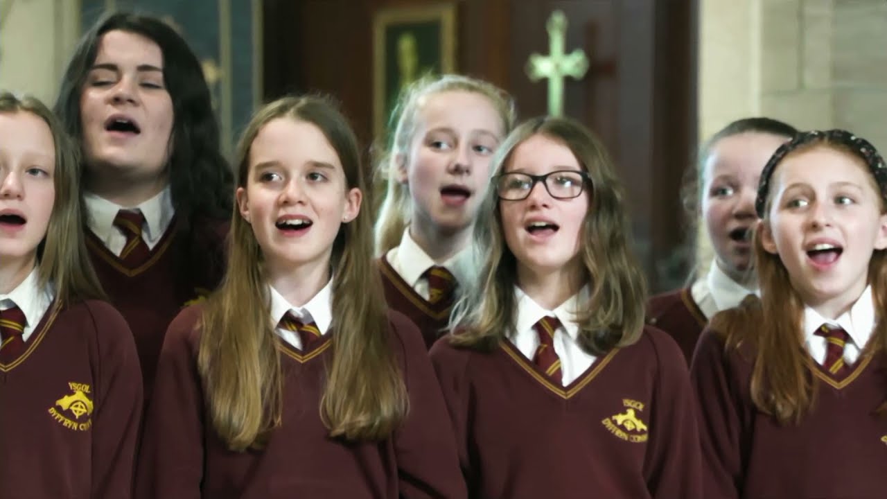 Ysgol Dyffryn Conwy - Gorwedd Gyda'i Nerth