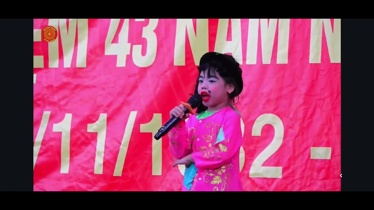 Tiểu phẩm Chí Phèo-Thị Nở thời hiện đại do các học sinh trường mầm non Nam Dương thể hiện.