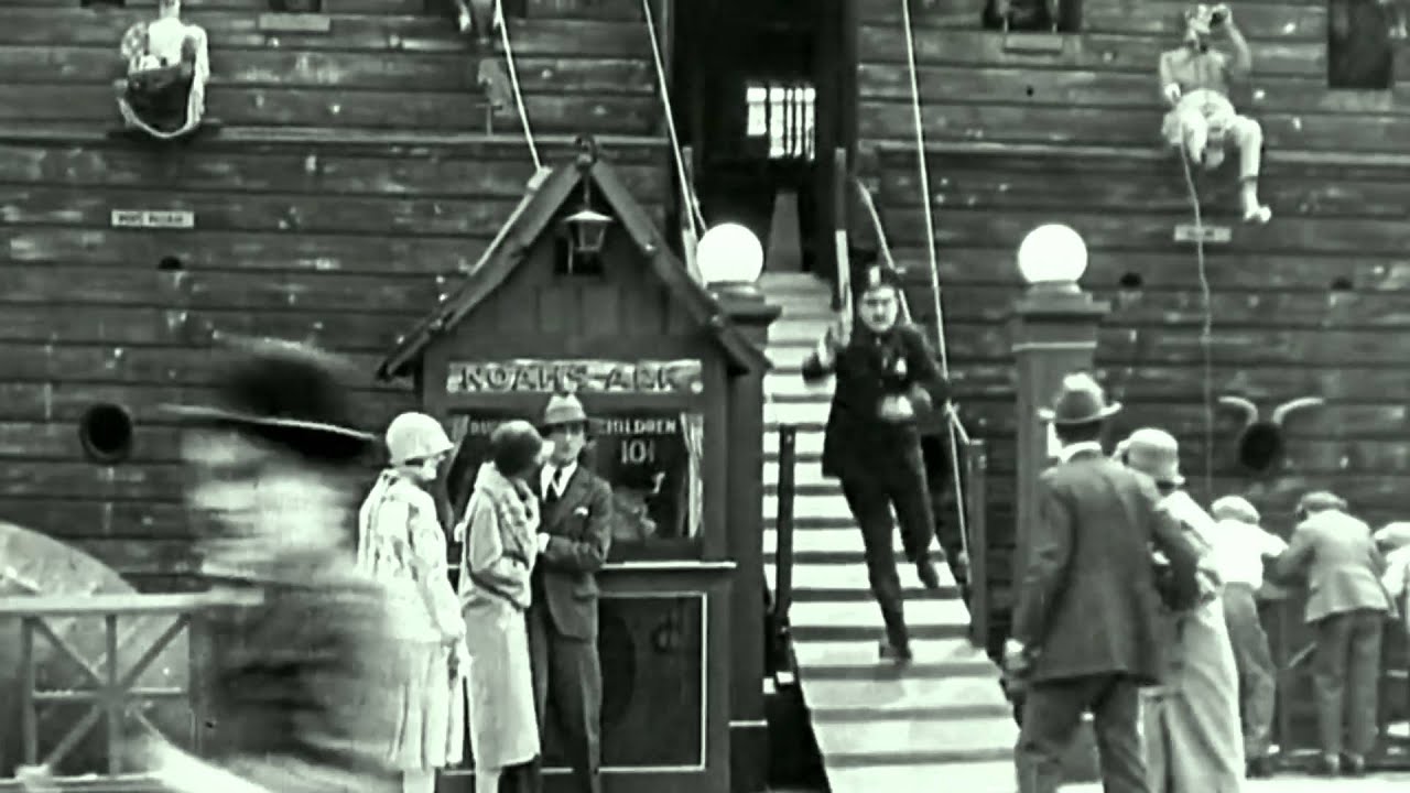 BIJOGRAFIJI - George Farrugia, Charles Chaplin ta' Malta
