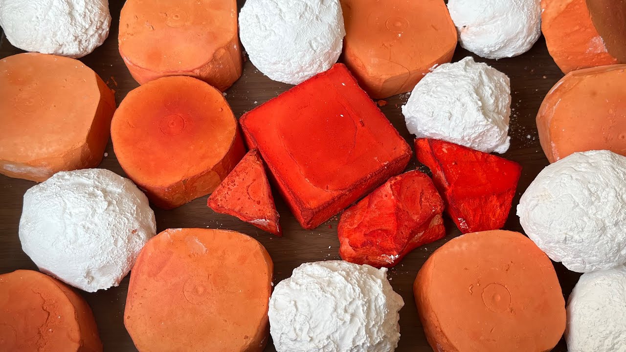 Dyed vs plain balls 