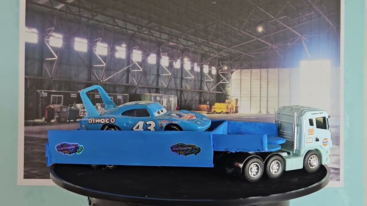 HOT WHEELS     Scania Schwerlastzugmaschine mit Trailer