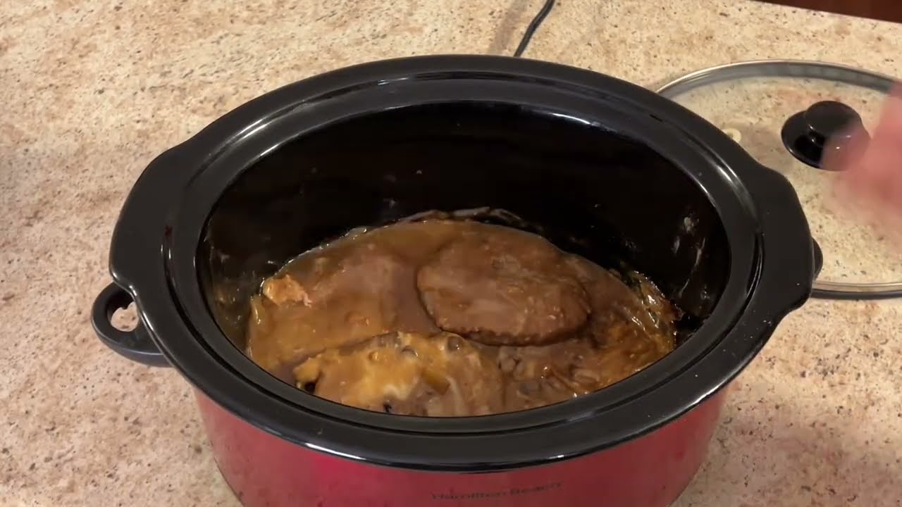 Crockpot Hamburgers and Gravy! Easy and Delicious!