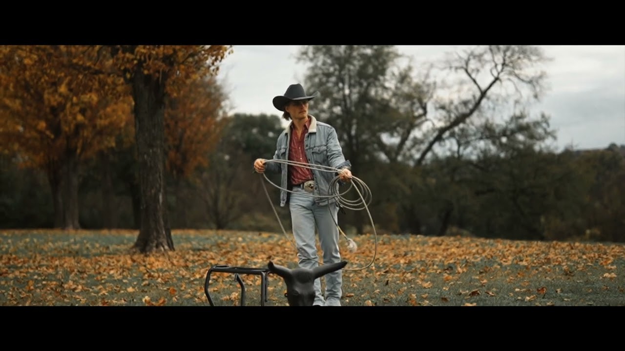 Austin Michael - TX or TN (Official Visualizer)