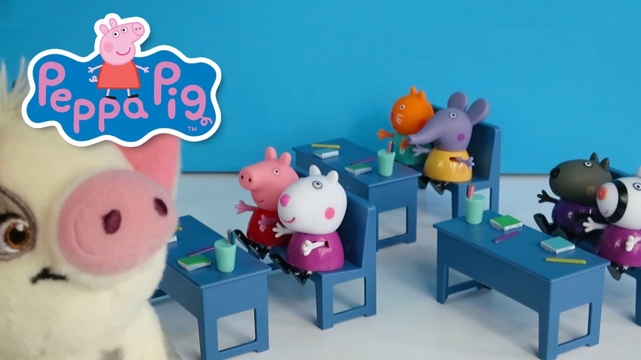 PEPPA PIG AND FRIENDS CLASSROOM | MOANA PUA THE PIG ATTACK