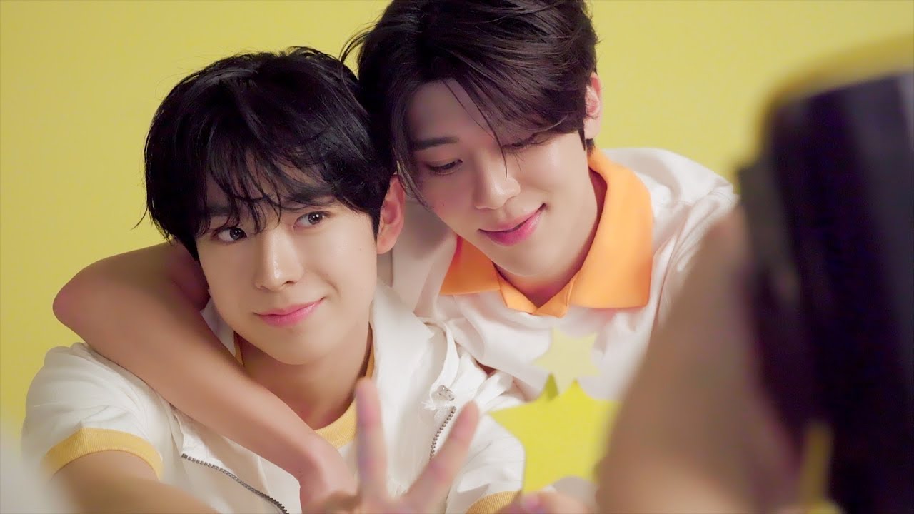 같이 쪽덕쪽덕한🍯 피부 만들어 볼래요?🤍 | 一緒にもちふわ肌になりませんか？🧴✨ | numbuzin Behind