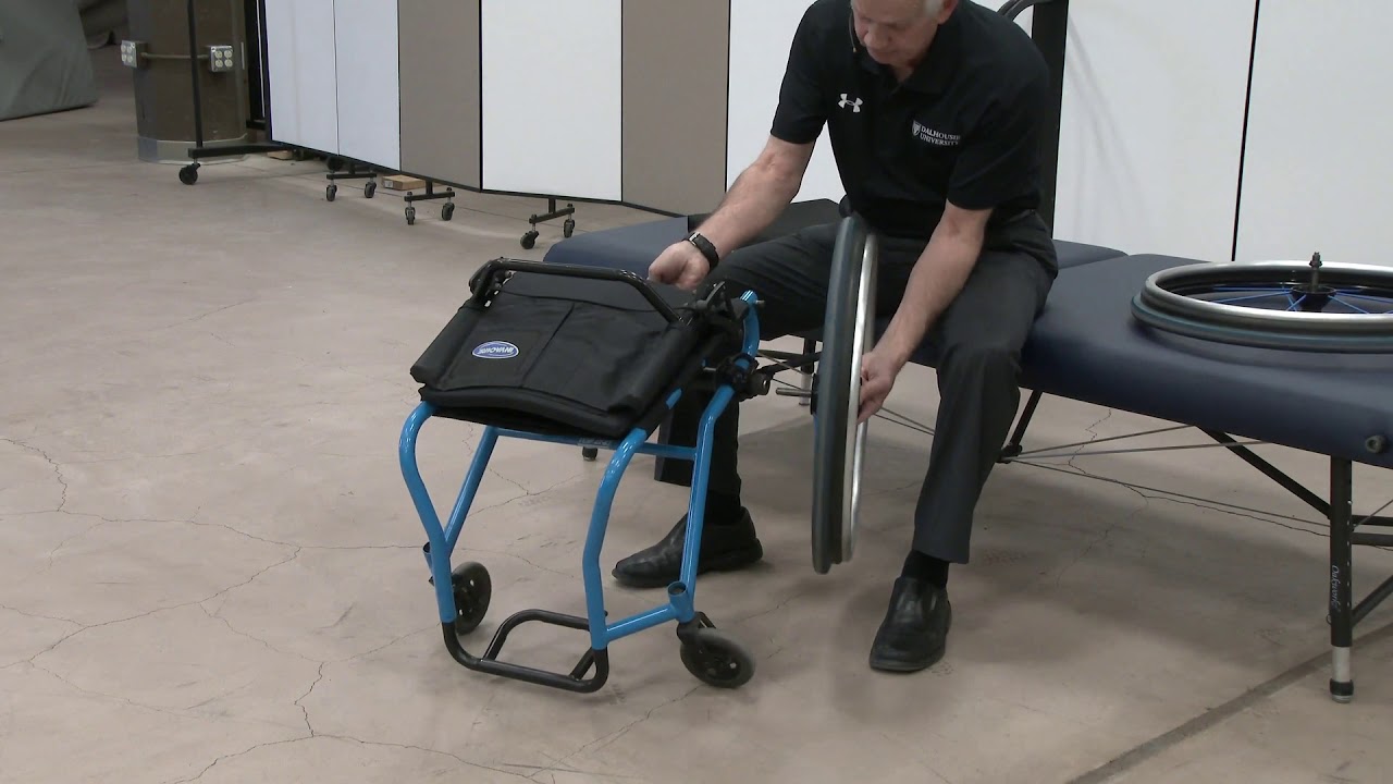 Fold and unfold wheelchair: rigid wheelchair