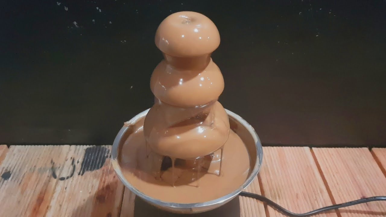TESTEI UMA FONTE DE CHOCOLATE E ELA É INCRÍVEL!
