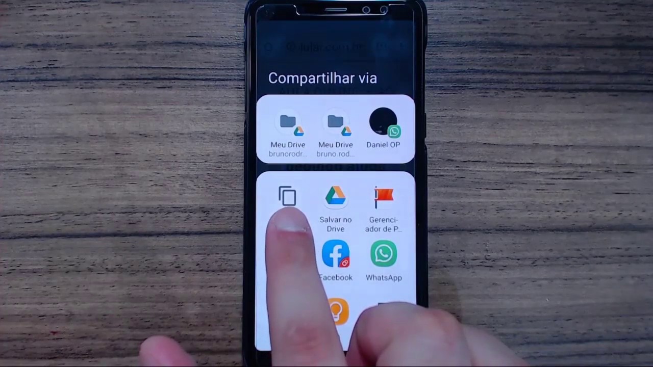 Como compartilhar um link de um site para seus contatos
