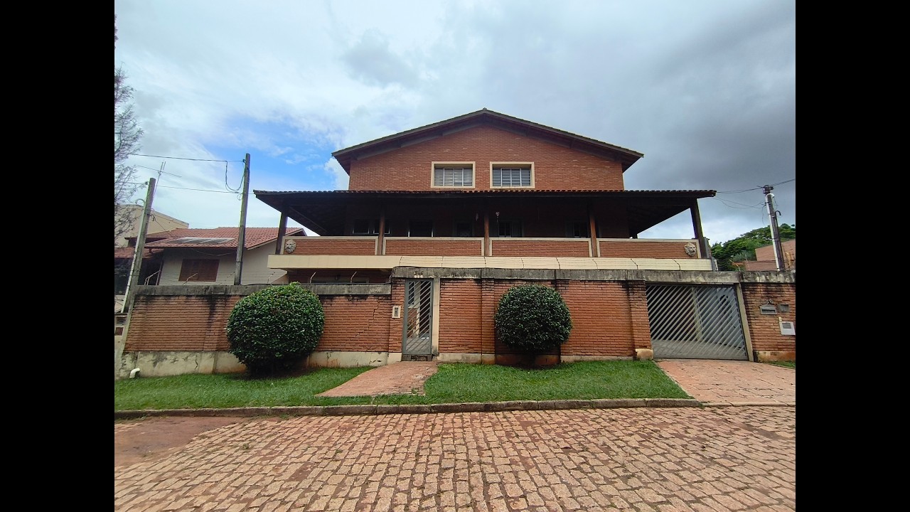 Casa dos Sonhos em Campinas: 8 Quartos, Piscina! 3 Casas