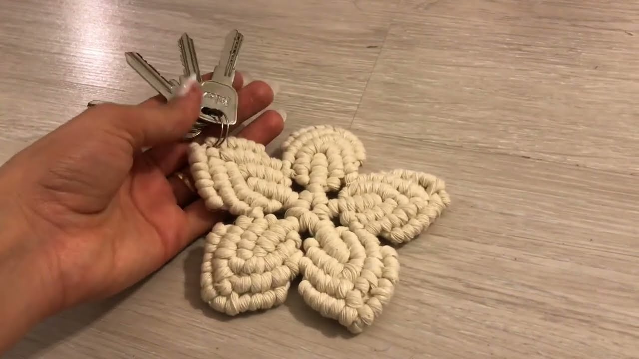 Makrome Anahtarlık Çiçek Model Yapımı
