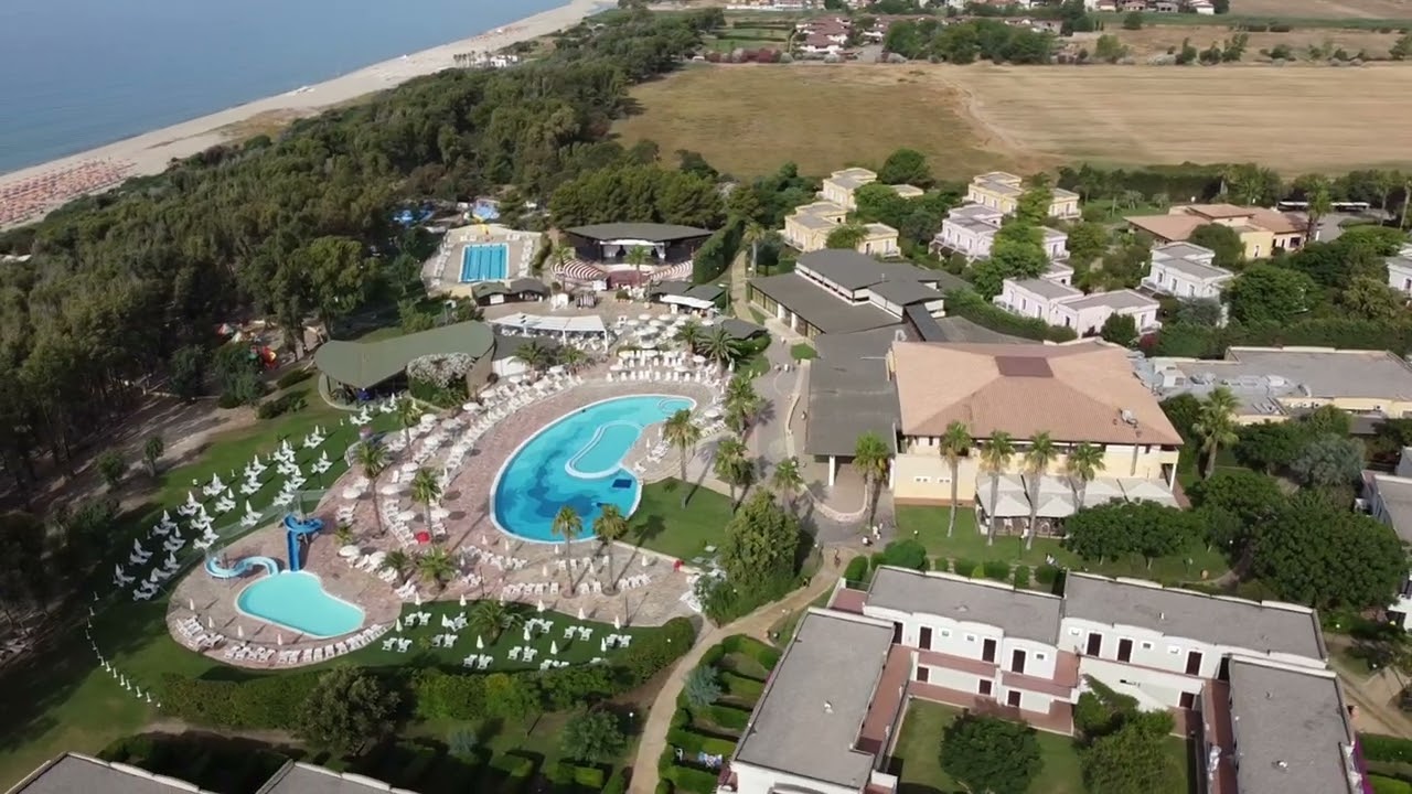 Serene Village - Calabria - Luglio 2021: Drone DJI Mini 2