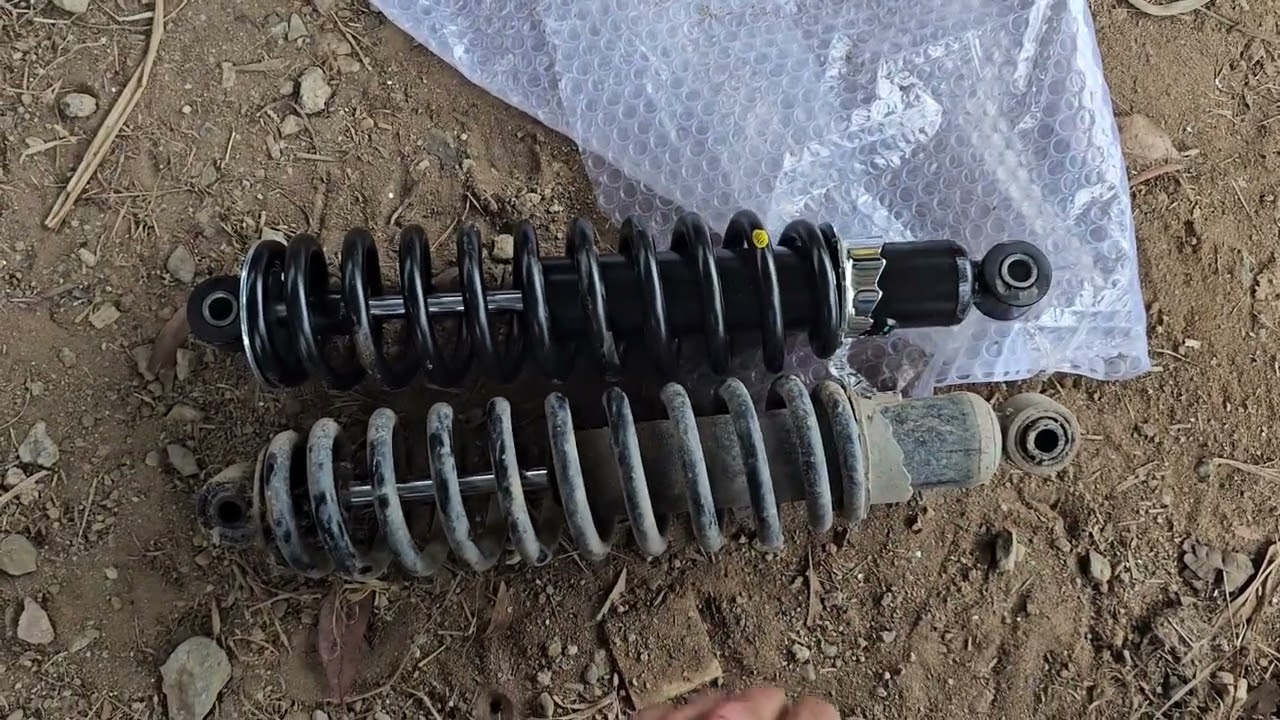Replacing JOHN DEER GATOR 825i non-genuine OEM replacement shock absorber