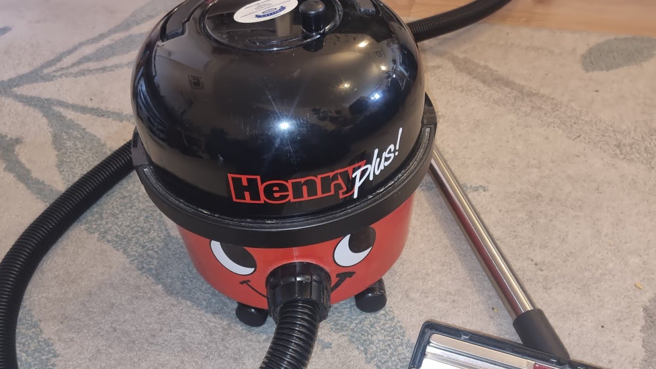 numatic henry plus  hvr200p1997 first look