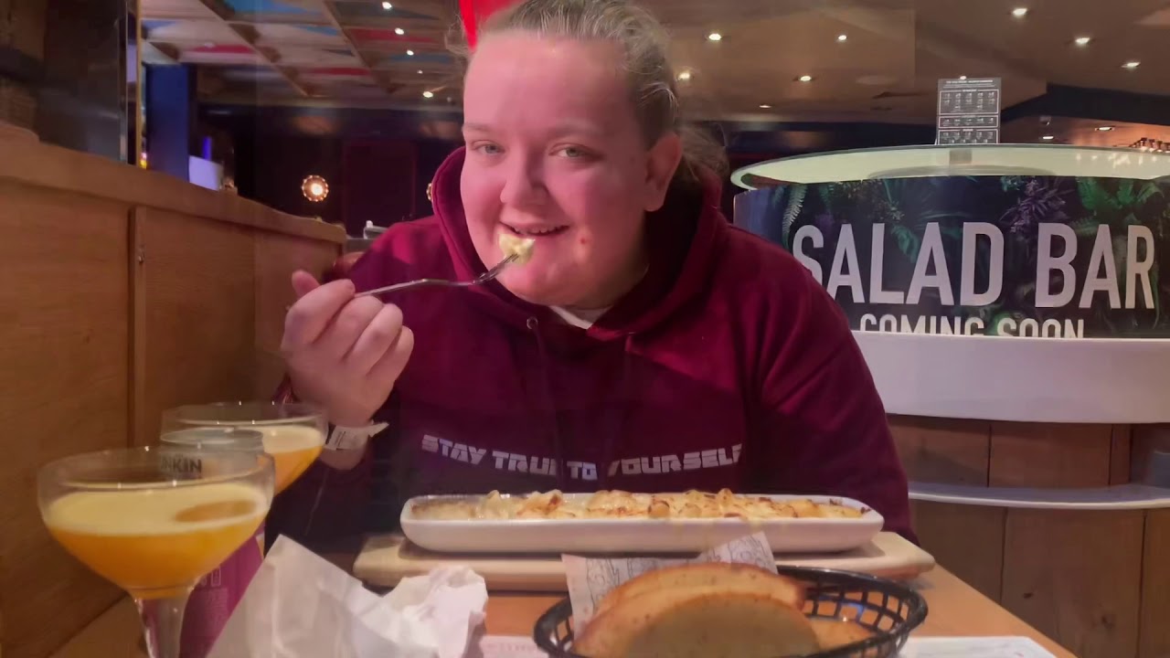 Very messy Liverpool vlog/Junk yard gold club