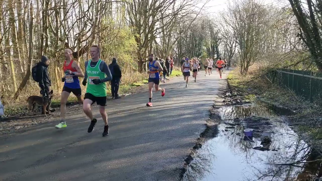 Trafford 10k 2024 - 60m from the finish - winner to 42mins