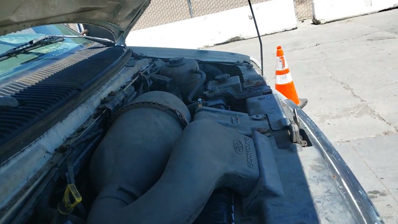 Звук мотора Ford  от 1999 Ford E-150 Commercial/Recreational 1FTRE142XXHA21203