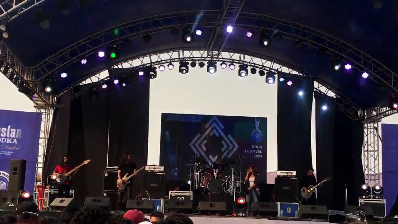 Ma Ko Hu by The Act (Suzeena Shrestha) | Live at Wave Rock Tour | New Song |