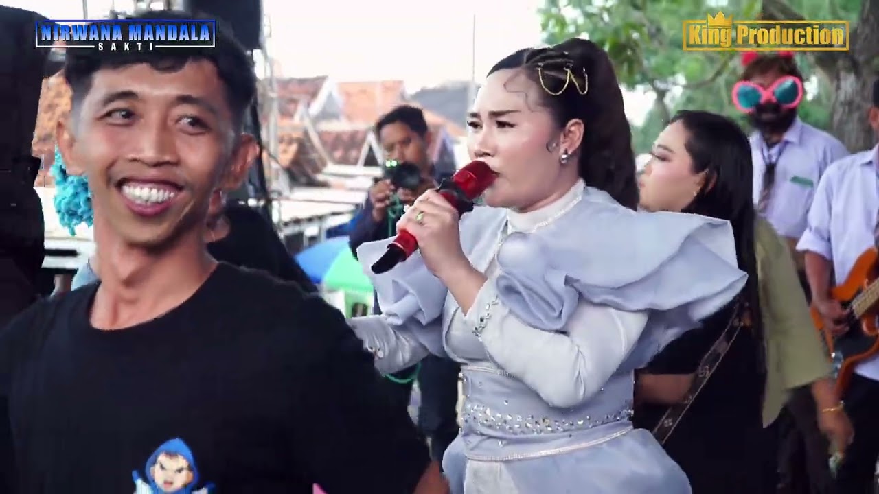 MANUK PUTER GENI SUSY ARZETTY SHOW NMS HAJAT KEL. BPK. SUTOMO ( OMO ) & IBU TASINIH MALANGSARI