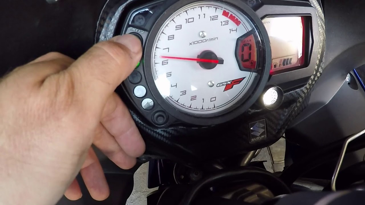 #Suzuki #GSX F #gsxf #Ustawianie #godziny #Lampka zmiany #biegu #Shift #Light 1250 650