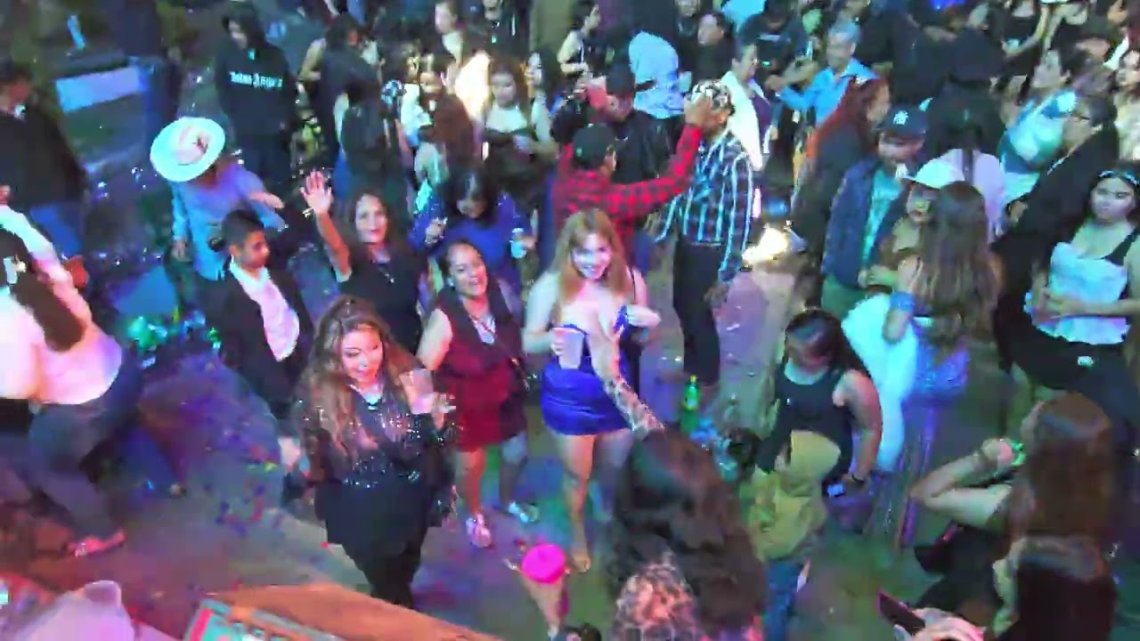 El carmen jalisco en su fiesta!!! Se descontrolo la razaaaaa!!!! Muy buen ambiente pusieron 🔥🔥🔥🔥🔥🔥🎶🎶