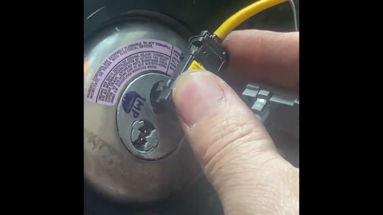 #Jaguar X-Type Steering Wheel Removal