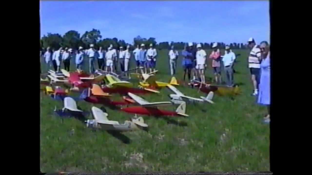 Cocklebarrow vintage model flying/part 3