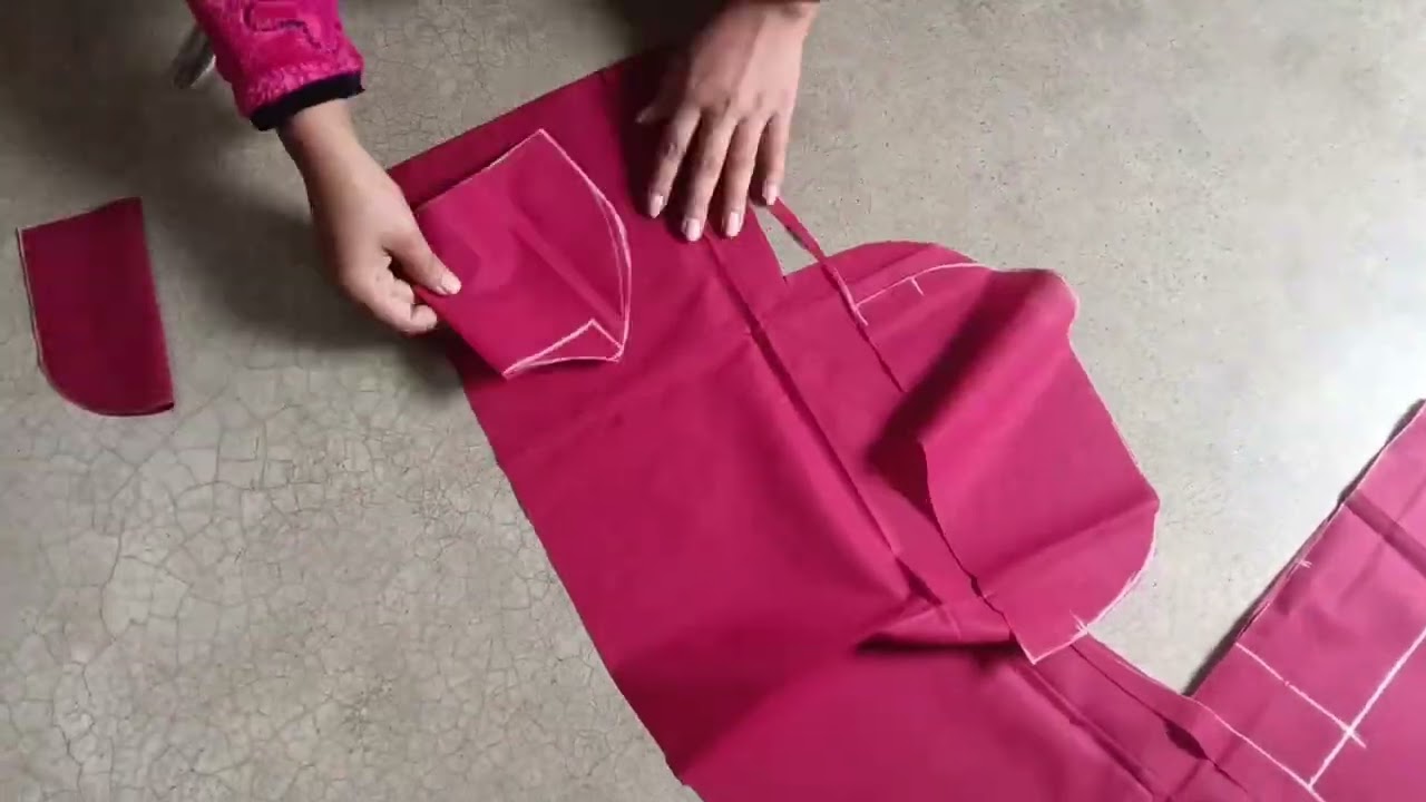 Blouse cutting kaise kre?🙄🙂 Simple and very easy trick blouse cutting😧🤓 #videoviral#like& subscribe 