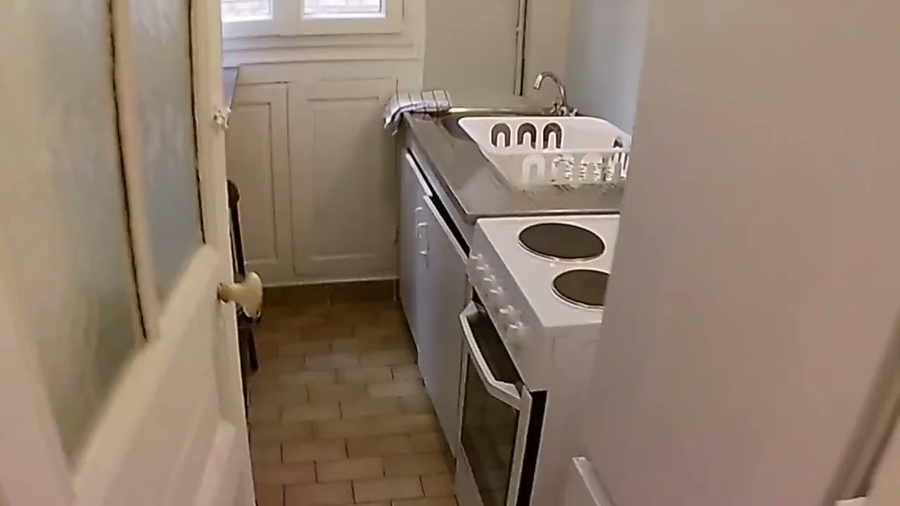 Room in a shared 3-bedroom apartment for rent in Gambetta - Spotahome (ref 1360828)