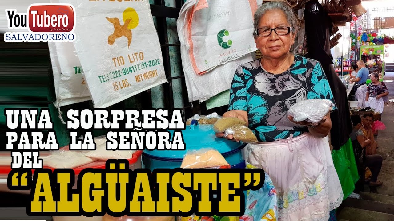 Sorprendiendo con $50.00 a la Señora que vende 