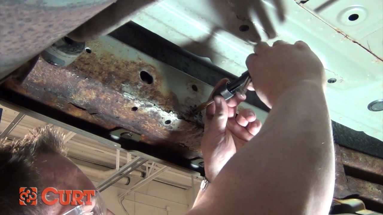 How to Clean Rusted Nut Threads - CURT
