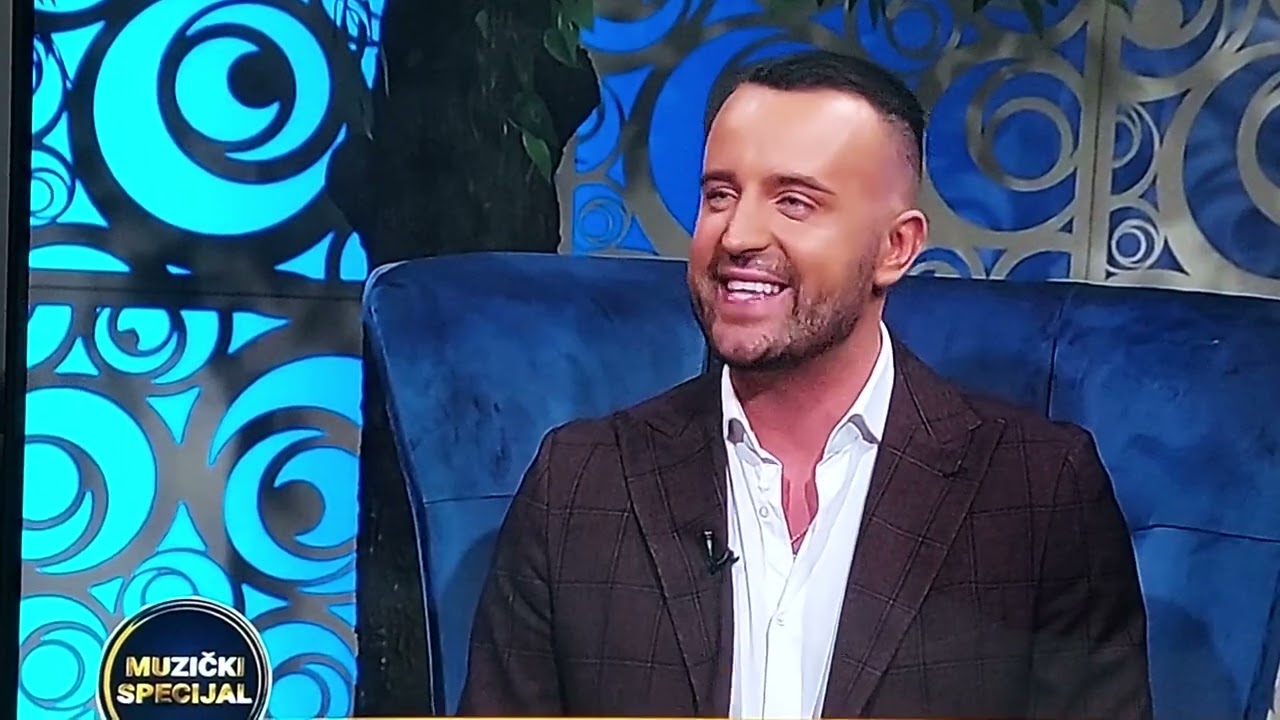 Ivana se kroz Berane seta - Dule Rajkovic uzivo, TV Happy