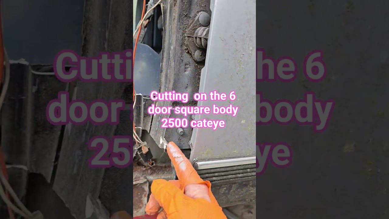6 door.cat eye square body 2500 #mobilerepair #squarebodychevy #6door #8lugsuburban #nmr #c10 #c20