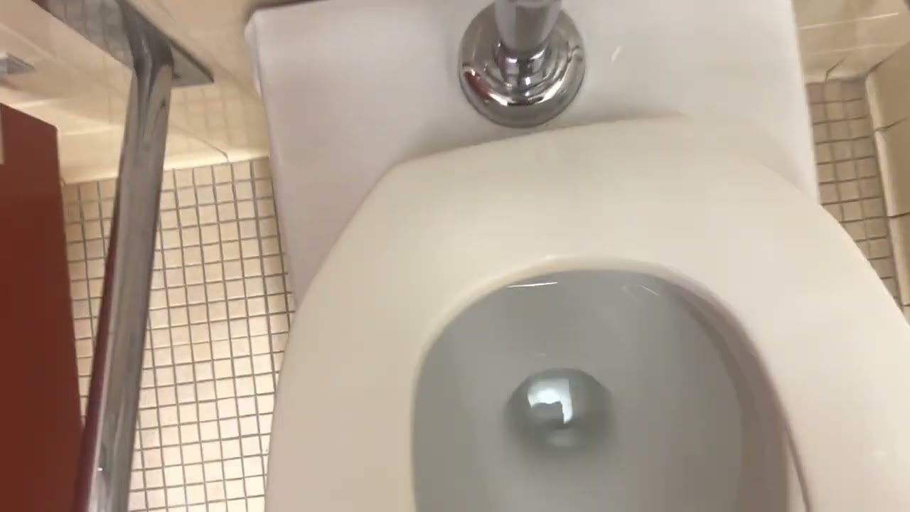 6,184. Sinclair Lab Men&rsquo;s Restroom