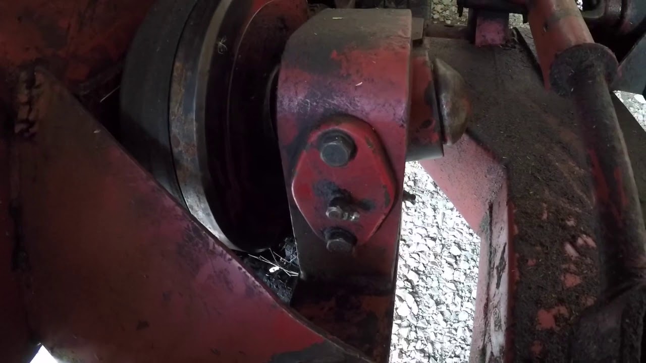 New Holland 467 Haybine Maintenance Part 1