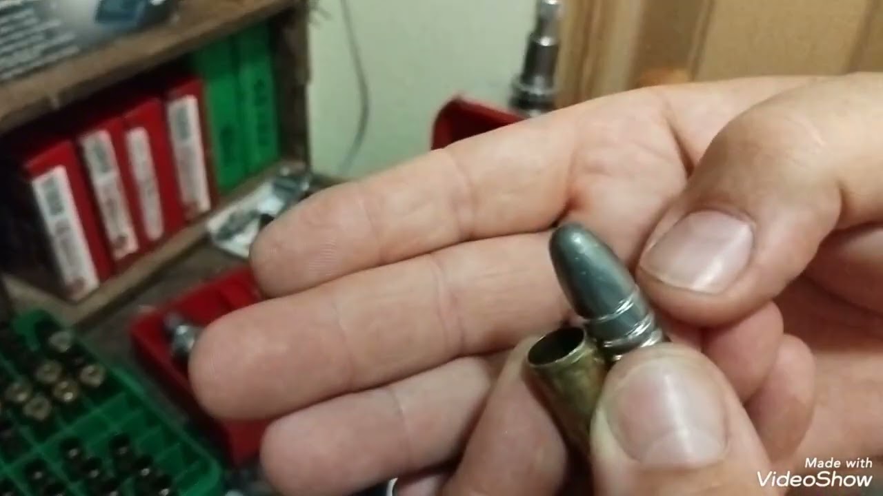 Crimpado de cartucho metálico de pólvora negra