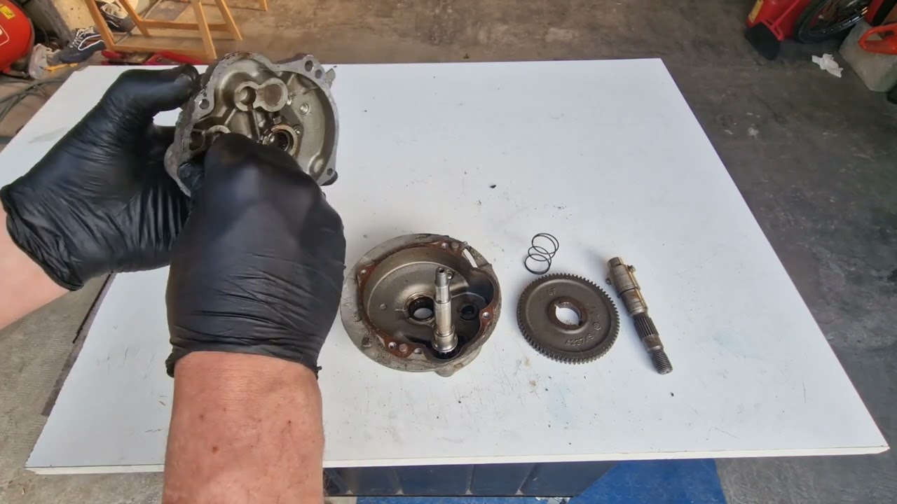 Tutorial montaggio alberino trasformazione da mozzo a puleggia a variatore PT1
