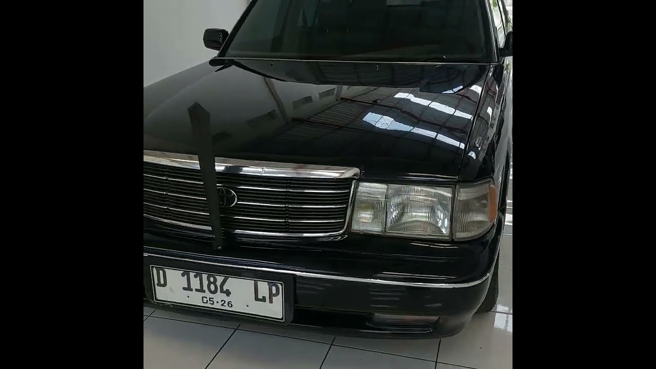 Toyota Crown Super Saloon 1997