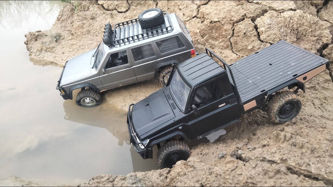 1/12 Scale RC4WD Toyota MN78 vs MN82S Conquer Harsh Terrain