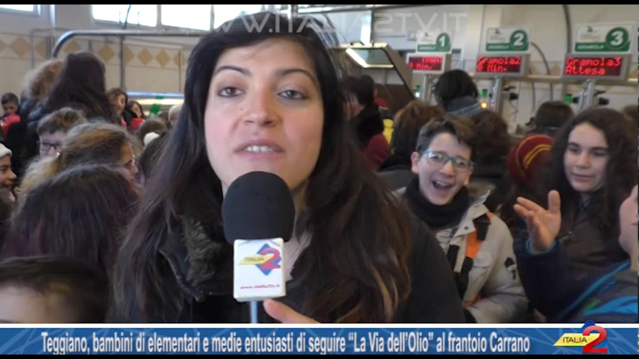 Teggiano, bambini di elementari e medie entusiasti seguono “La Via dell’Olio” al frantoio Carrano