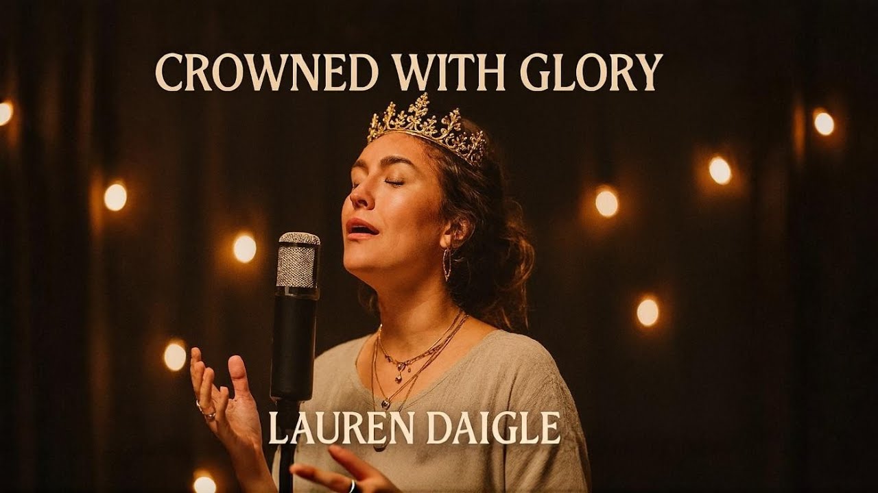 LAUREN DAIGLE
