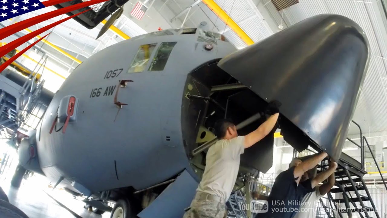 C-130軍用輸送機の重整備 23日間のタイムラプス映像 - C-130 Hercules Heavy Maintenance 23-Day Time-Lapse