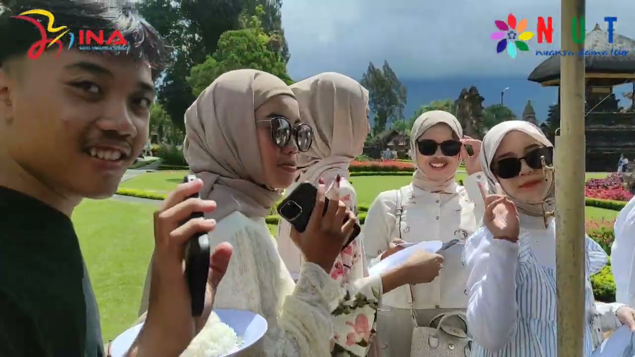 KUNJUNGAN KAMPUS DI UNAIR & WISATA DI BALI SMAN 2 BOJONEGORO 7 - 11 MEI 2024