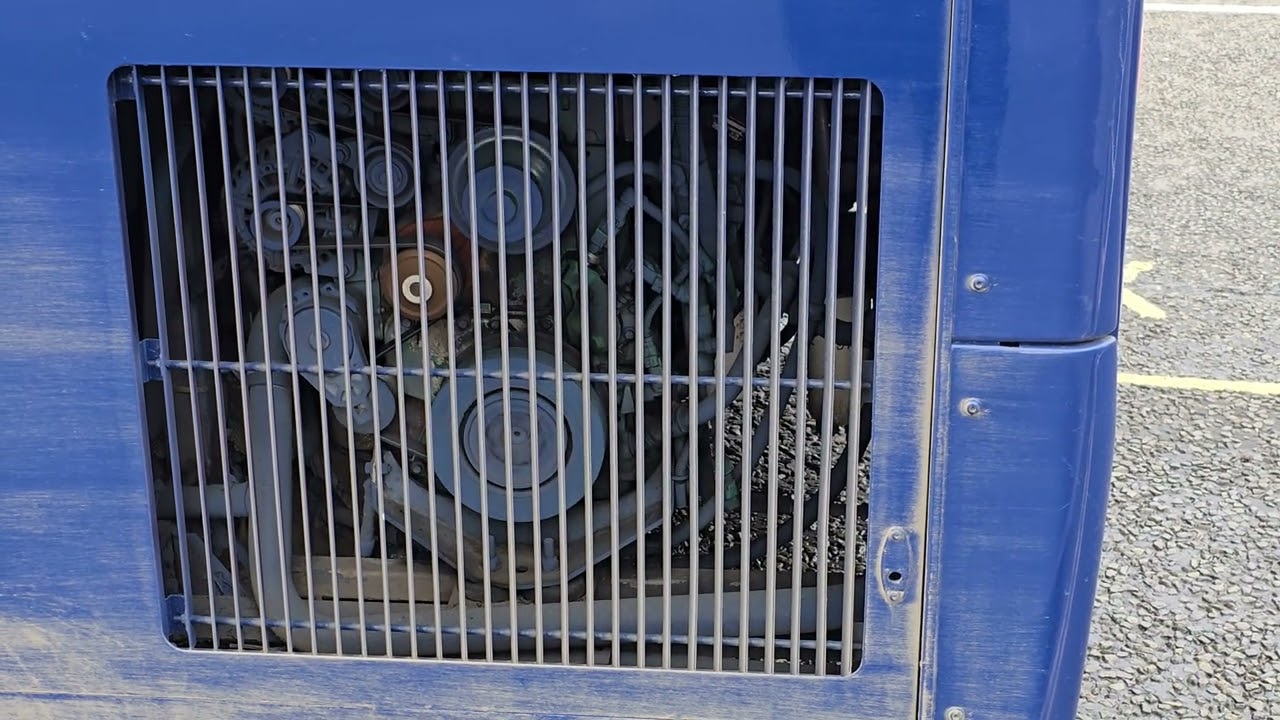 Enviro400 Cummins ISBe 4.5L idling