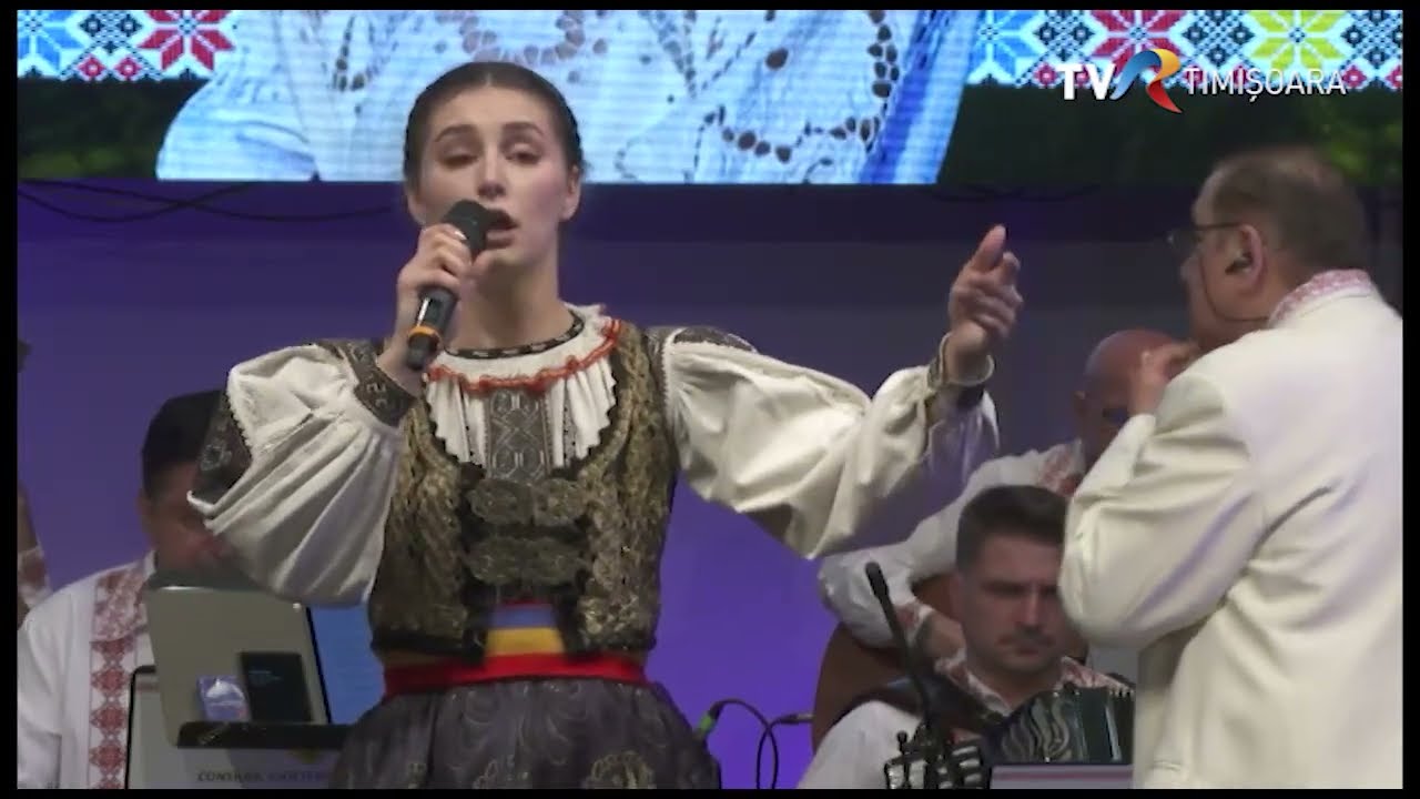 Emma Crihan (Arad) pe scena Festivalului Național Concurs Drăgan Muntean 2025 #Folclor @TVRTM
