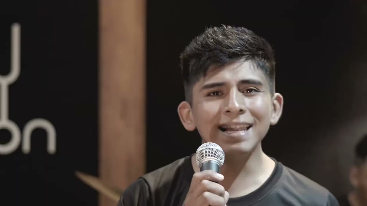 ERES TODO- ALTO REFUGIO ( cumbia cristiana)