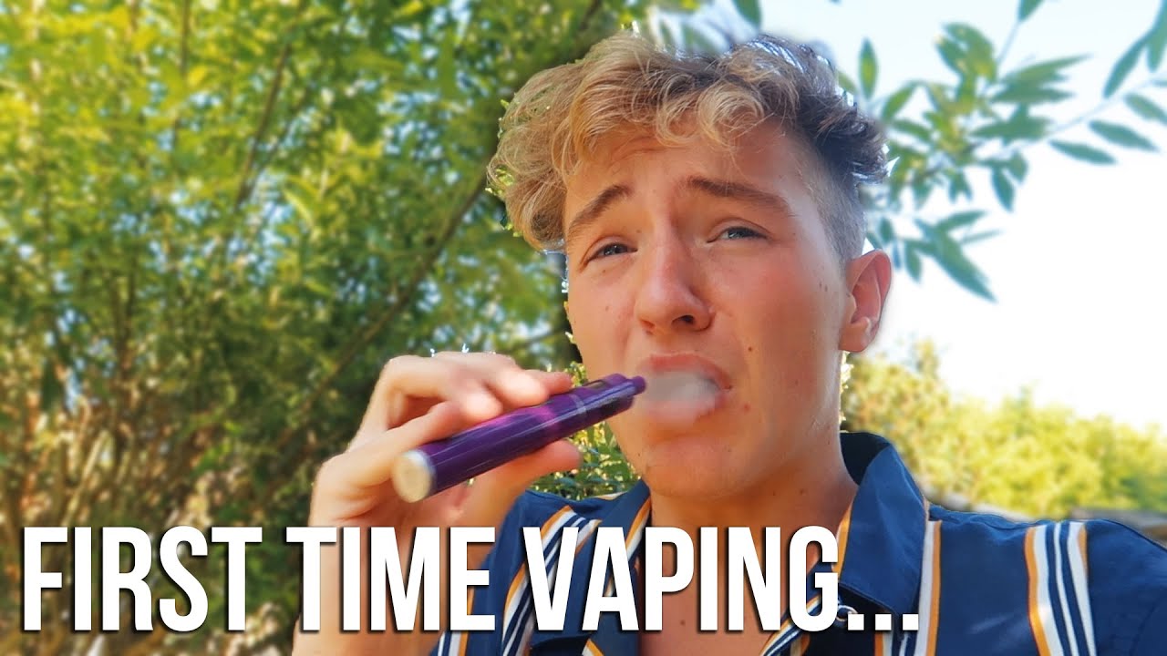 MY FIRST TIME SMOKING A VAPE...