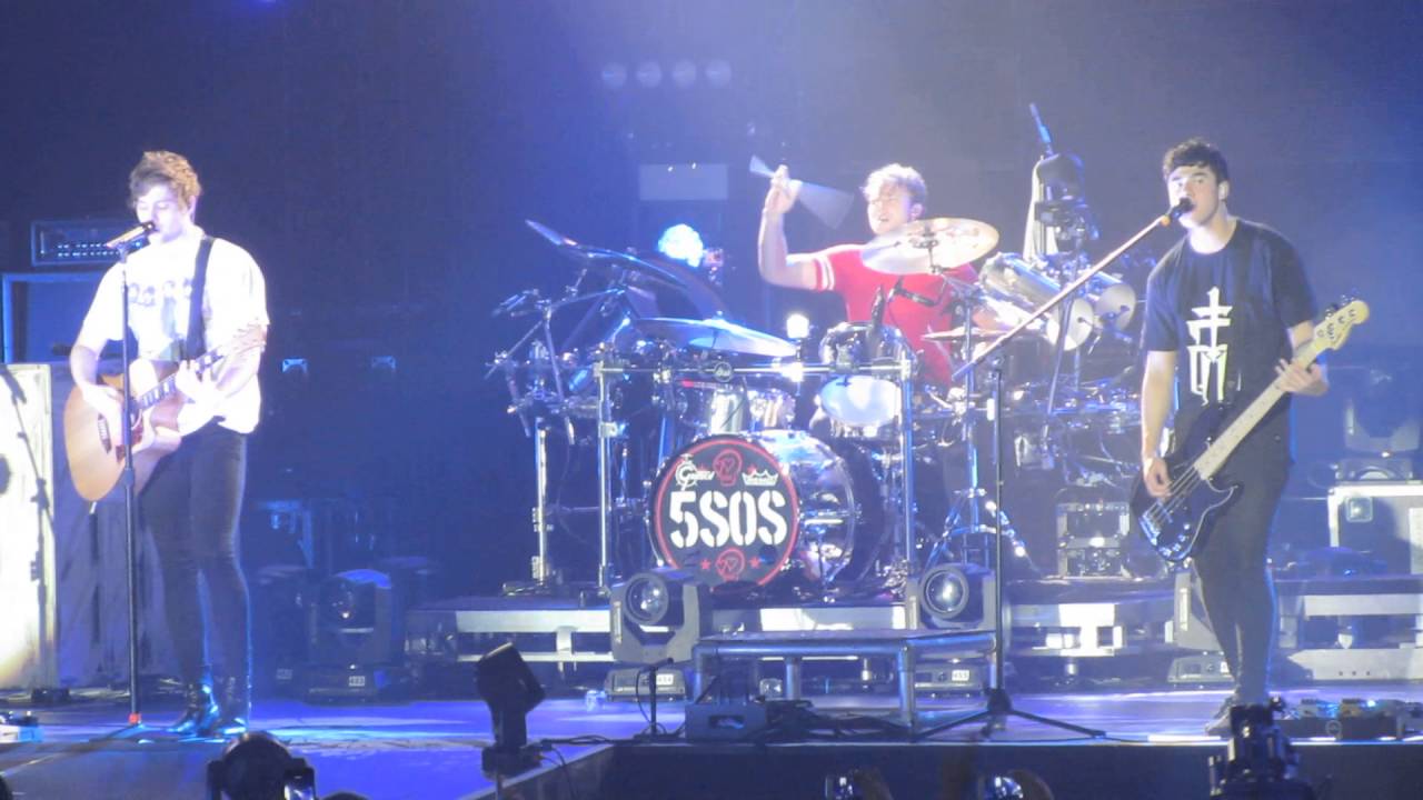 5 Seconds Of Summer - Vapor - SLFL Tour Manchester 2016