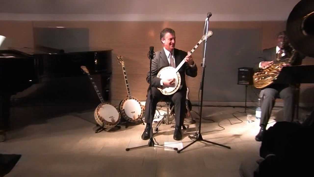 Sean Moyses plays 